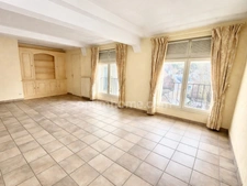 APPARTEMENT EN DUPLEX SPACIEUX ET LUMIMEUX - PROCHE CENTRE VILLE - LISIEUX (14)