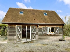 Maison familiale avec 4 chambres, terrain de 9 000 m², dépendances et vie de plain-pied possible - Belle Vie en Auge (14270)