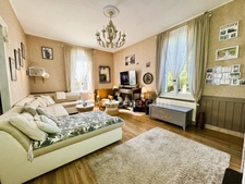 Maison bourgeoise 6 chambres – 216 m² – Jardin arboré, garage et prestations de qualité