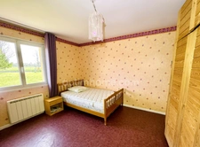Maison familiale avec 4 chambres, terrain de 9 000 m², dépendances et vie de plain-pied possible - Belle Vie en Auge (14270)