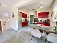 MAISON FAMILIALE – 113 m² – 4 CHAMBRES – JARDIN – GARAGE – GLOS (14100)