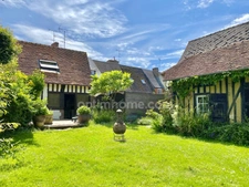 Maison à colombages – 4 chambres – Jardin et dépendance - Saint-Julien-le-Faucon (14140)