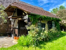 Maison à colombages – 4 chambres – Jardin et dépendance - Saint-Julien-le-Faucon (14140)