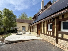 Maison normande en pierre et colombages – 150 m² – 4 chambres – Terrain de 767 m² – Val-de-Vie (14140)