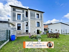 MAISON BOURGEOISE A VENDRE A LISIEUX (14100) – 250 M² – 10 PIECES – JARDIN – GARAGE
