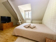 Maison normande de caractère de 162m² avec dépendances, 6 pièces, 3 chambres, plan d'eau et parc paysager - CERNAY (14290)