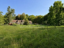 Propriété de caractère avec 2,5 hectares de parc, forêt et prairie – La Houblonnière – À 10 minutes de Lisieux