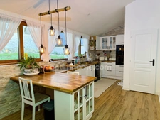 Appartement Duplex Rénové Vendu Meublé – Saint-Martin-de-la-Lieue (14100)