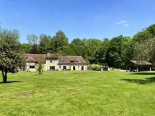 Propriété de caractère avec 2,5 hectares de parc, forêt et prairie – La Houblonnière – À 10 minutes de Lisieux