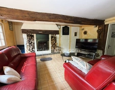 Maison normande de caractère de 121 m² avec 4 chambres, vie de plain-pied, Le Mesnil-Guillaume (14100), à moins de 10 minutes de Lisieux.