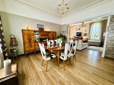 Maison bourgeoise 6 chambres – 216 m² – Jardin arboré, garage et prestations de qualité