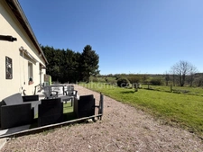 Maison à vendre - Grand séjour - 3 chambres - Garage – Terrasse avec vue dégagée - VALORBIQUET (14290)