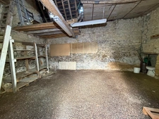 CHARMANTE MAISON DE VILLAGE AVEC GARAGE – ENVIRONNEMENT PAISIBLE – SAINT-PIERRE-EN-AUGE (14170)