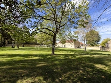 Belle propriété normande de caractère avec parc arboré de plus 3 500 m² et majestueuse bâtisse en pierre de Caen - Idéal projet gîtes, chambres d'hôtes ou vaste demeure familiale