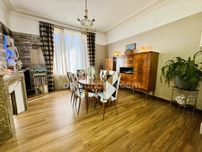 Maison bourgeoise 6 chambres – 216 m² – Jardin arboré, garage et prestations de qualité