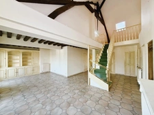 APPARTEMENT EN DUPLEX SPACIEUX ET LUMIMEUX - PROCHE CENTRE VILLE - LISIEUX (14)