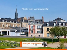 Maison de ville 6 chambres avec garage et cour – Centre-ville de Vimoutiers (61)