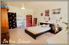 A 25 mn de Digne, Saint-Julien D'Asse, Maison 138m2, 5 pièces ainsi qu'un studio indépendant sur un terrain 3920 m² avec grand atelier, de nombreuses dépendances et caves.