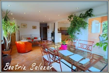A Mallemoison à 10mn au sud de Digne-les-Bains, maison de 96m² datant de 2011, ainsi qu'un studio indépendant de 37 m² sur 986 m² de terrain, avec garage et grand cellier.
