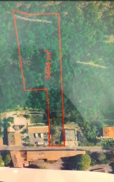 A DIGNE LES BAINS Terrain à vendre de 3494m2 dont une parcelle pouvant être bâtie de 386m2  