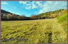A Mezel, à 10mn de Digne-les-Bains, grans terrain à bâtir de 16 523,00 m²