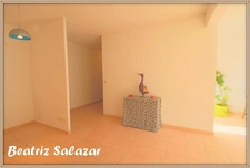 A 5 mn à pied du centre ville de Digne, bel appartement T3 de 66 m², calme et lumineux avec ascenseur, grande terrasse, parking privatif fermé ainsi qu’un parking collectif.