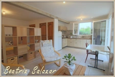A Mallemoison à 10mn au sud de Digne-les-Bains, maison de 96m² datant de 2011, ainsi qu'un studio indépendant de 37 m² sur 986 m² de terrain, avec garage et grand cellier.
