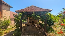 Propriété de caractère en pierre, piscine, dépendances et vue exceptionnelle sur la campagne périgourdine 