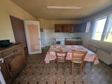 Maison familiale avec sous-sol complet sur 3 264 m² de terrain – Savignac-Lédrier (Dordogne – Périgord Vert)