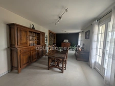 Maison familiale avec beau potentiel - Angoisse (24)