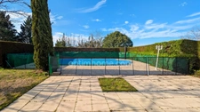 Hautefort, maison familiale, 4 chambres, avec piscine