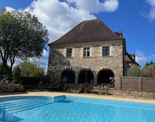 PROPRIÉTÉ DE PRESTIGE – AUTHENTICITÉ, PIERRE ET ART DE VIVRE EN PÉRIGORD
