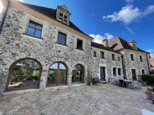 PROPRIÉTÉ DE PRESTIGE – AUTHENTICITÉ, PIERRE ET ART DE VIVRE EN PÉRIGORD