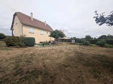 Maison familiale avec beau potentiel - Angoisse (24)