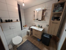 À VENDRE – MAISON DE CAMPAGNE AVEC PLUS DE 5 000 M² DE TERRAIN, ENCLOS POUR ANIMAUX ET BÂTIMENT ANNEXE