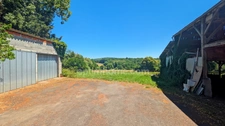 Propriété 6 chambres, nombreuses dépendances, terrain1 hectare 3 SAVIGNAC LEDRIER (24)