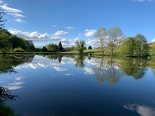 Etang de pêche sur terrain de plus de 2 hectares