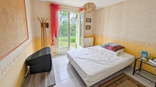 Hautefort, maison familiale, 4 chambres, avec piscine