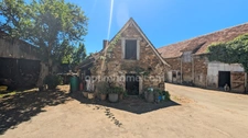 Propriété 6 chambres, nombreuses dépendances, terrain1 hectare 3 SAVIGNAC LEDRIER (24)