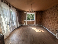 Maison familiale avec sous-sol complet sur 3 264 m² de terrain – Savignac-Lédrier (Dordogne – Périgord Vert)