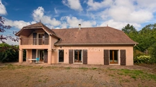 Saint Mesmin, maison 234 m2 sur plus d'un hectare de terrain