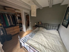 À VENDRE – MAISON DE CAMPAGNE AVEC PLUS DE 5 000 M² DE TERRAIN, ENCLOS POUR ANIMAUX ET BÂTIMENT ANNEXE