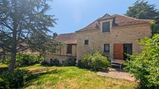 Propriété de caractère en pierre, piscine, dépendances et vue exceptionnelle sur la campagne périgourdine 