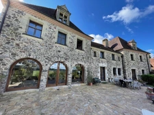 PROPRIÉTÉ DE PRESTIGE – AUTHENTICITÉ, PIERRE ET ART DE VIVRE EN PÉRIGORD