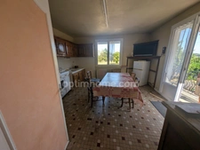 Maison familiale avec sous-sol complet sur 3 264 m² de terrain – Savignac-Lédrier (Dordogne – Périgord Vert)