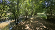 SAVIGNAC LEDRIER, BIEN RARE EN BORD DE L'AUVEZÈRE