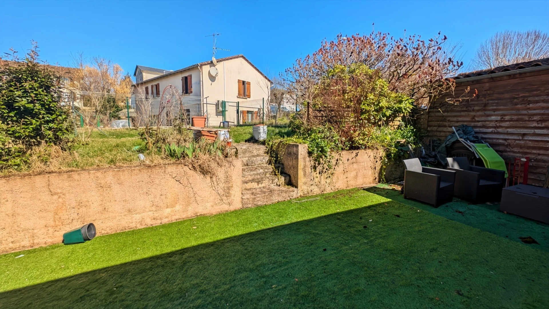 Maison 3 pièces 75 m² · à Coulaures · 75 m² · 77 000 €