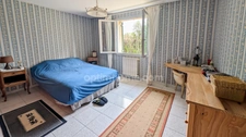 Hautefort, maison familiale, 4 chambres, avec piscine