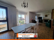 Appartement au calme de 103m² avec garage et 2 places de parking - VIRE 