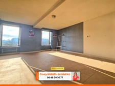 À vendre – Maison en pierre avec dépendance et grand terrain d'environ 8 400m² à Frênes (61800)